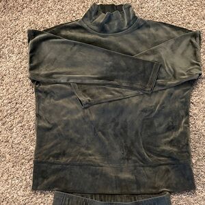 NWOT green velvet athleisure set